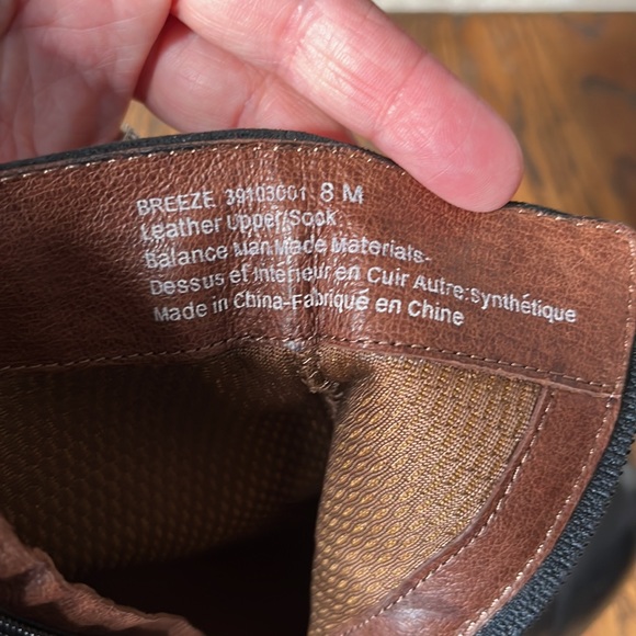 Naya Breeze Black leather floral Zip up Block heel boots - Picture 7 of 9